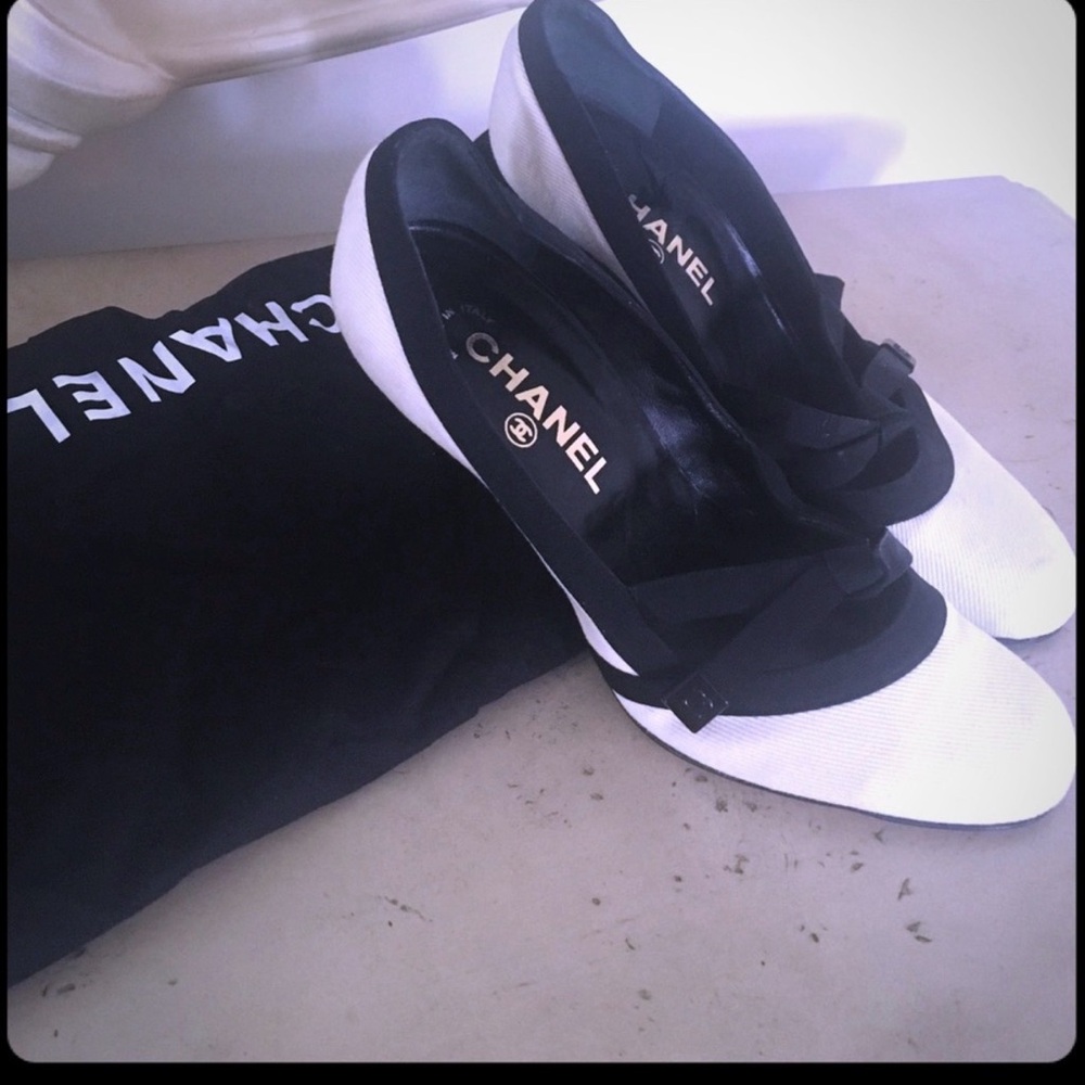 Chanel pumps
